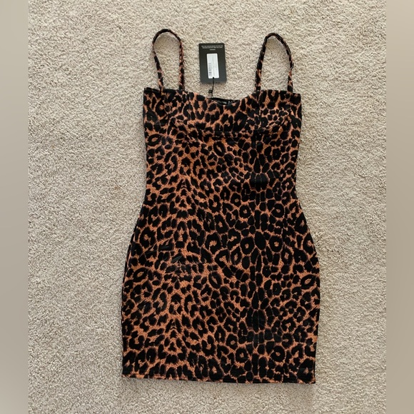 PrettyLittleThing Leopard Dress (NWT) - Picture 1 of 7